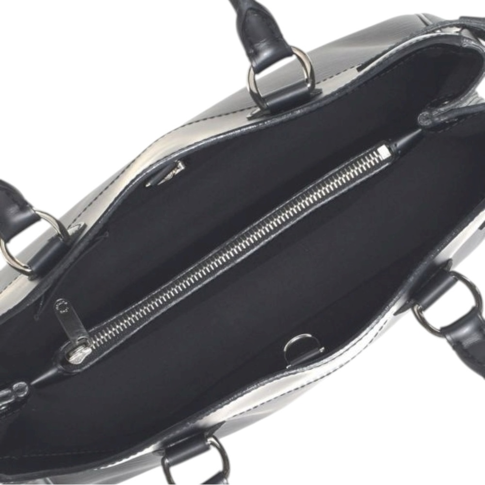 Louis Vuitton Passy PM Black Epi Leather Handbag  Authentic Excellent Condition - Picture 8 of 15